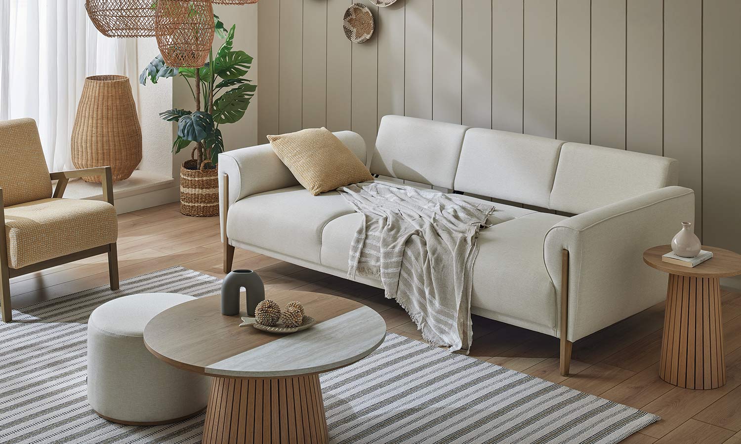 Puerta Living Room