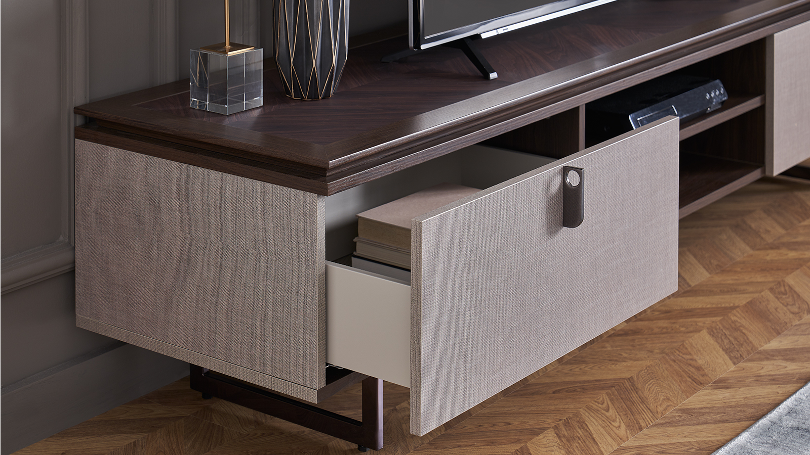 Talin TV Unit